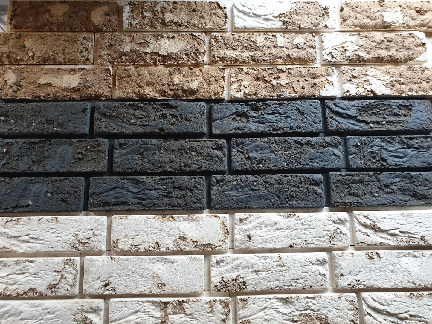 High-quality silicone brick mould for 1000+ pourings – durable, reusable, and perfect for gypsum, plaster, and concrete casting.